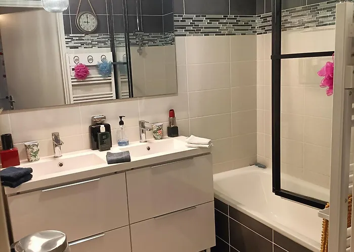 Apartamento L'escale N°13 :appartement Standing Dans *